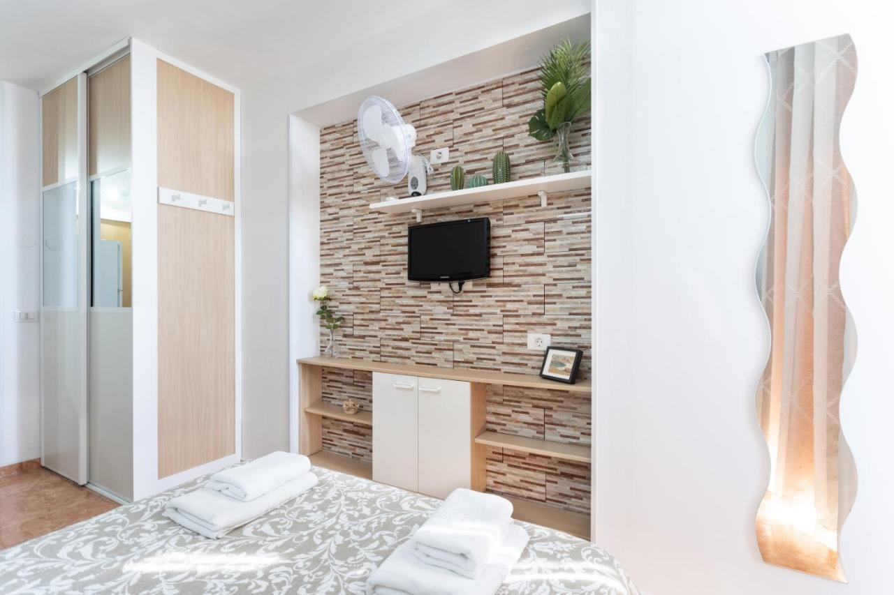 Apartamentos Ohana - Edificio Tonillo 로스크리스티아노스 외부 사진